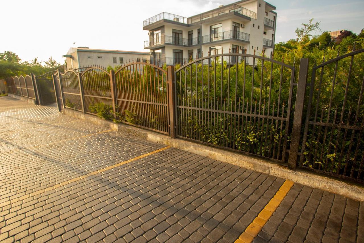 Pollux Hotel Batumi Kültér fotó