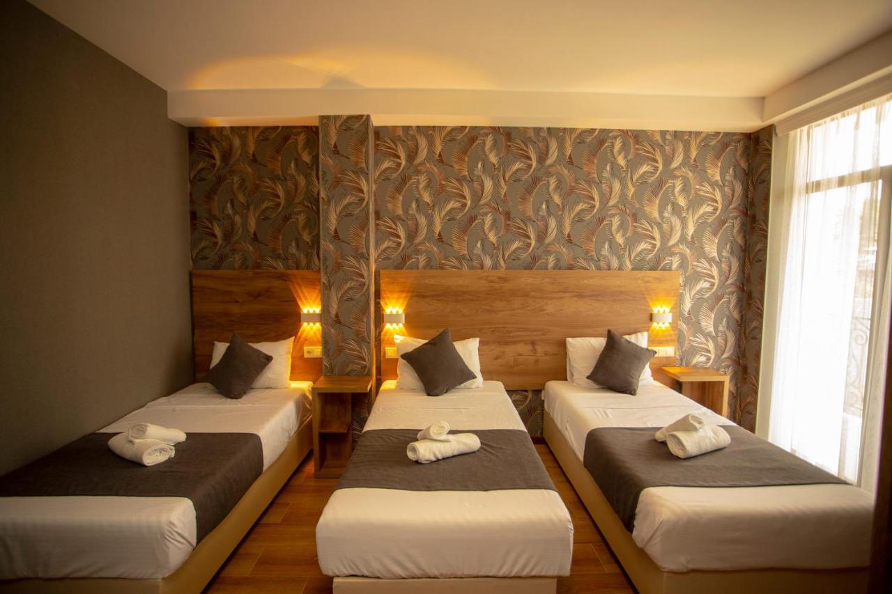 Pollux Hotel Batumi Kültér fotó