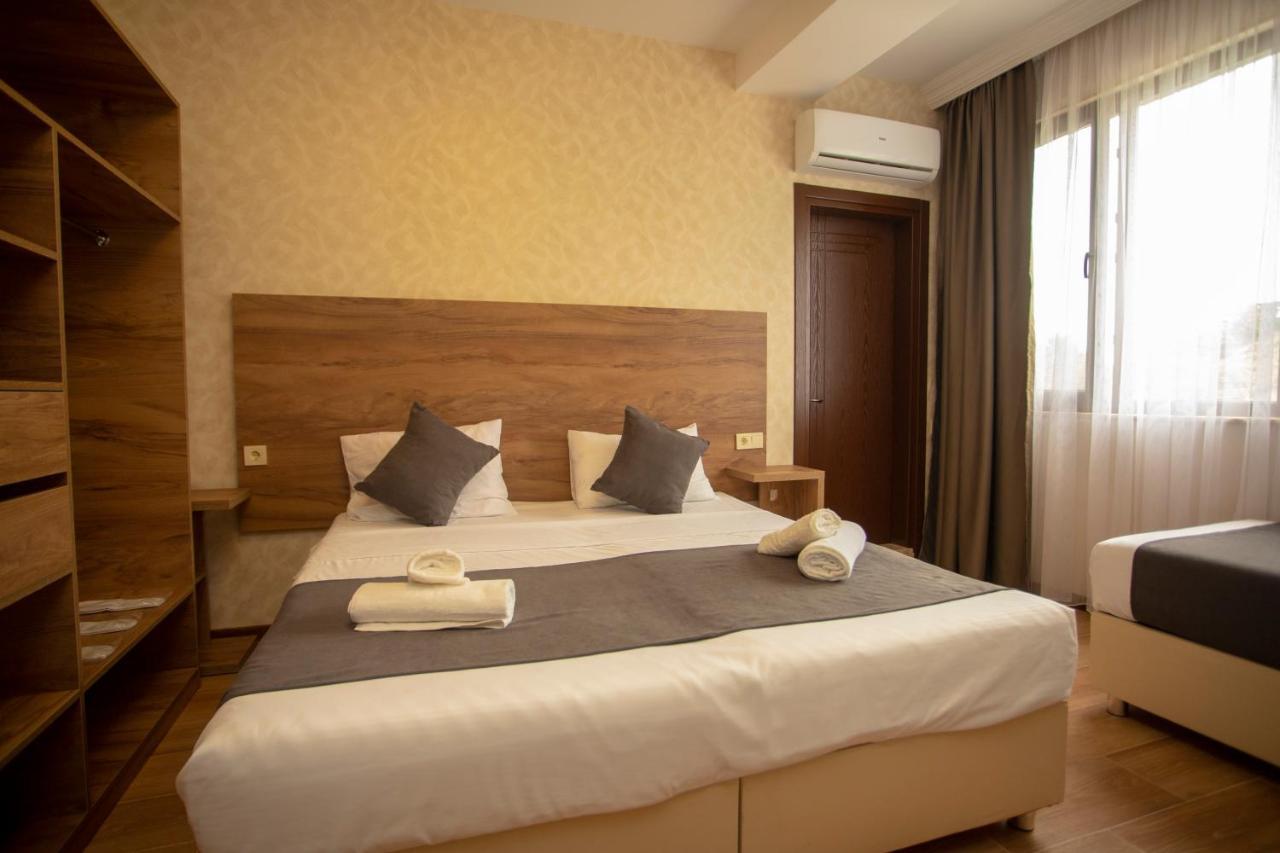 Pollux Hotel Batumi Kültér fotó