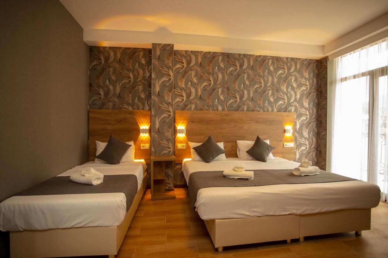 Pollux Hotel Batumi Kültér fotó