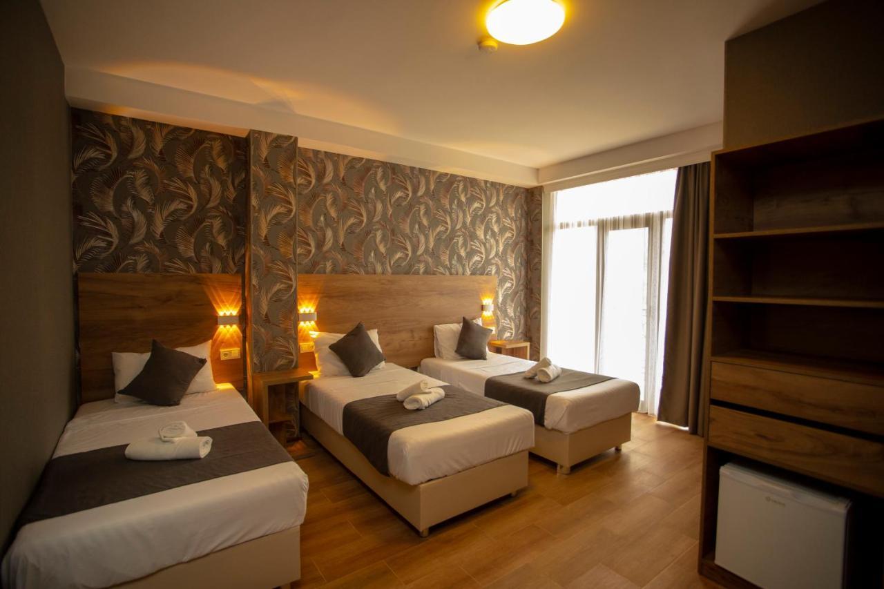 Pollux Hotel Batumi Kültér fotó