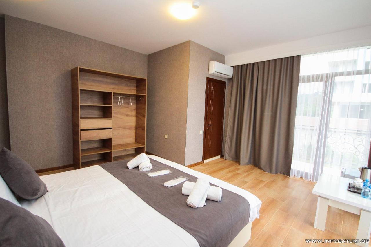 Pollux Hotel Batumi Kültér fotó